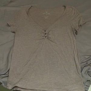medium American Eagle purple V- neck soft and sexy short sleeve tee